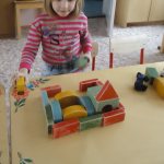 Методика занятий с детьми 2–3 лет с разрезными картинками и строительным материалом